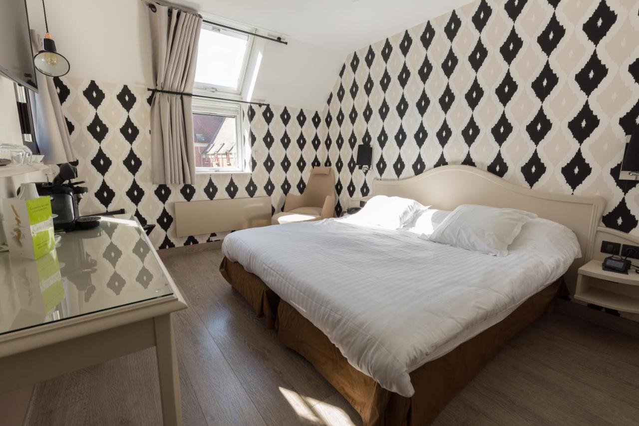 נויון Cit'Hotel - Hotel Le Cedre מראה חיצוני תמונה